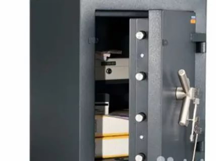 заблокировали сейф как открыть заблокировали сейф как открыть